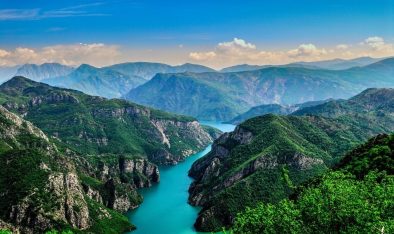 Komani Lake