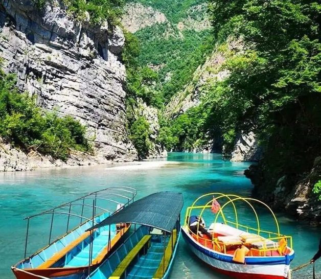 Komani Lake & Shala River Photos